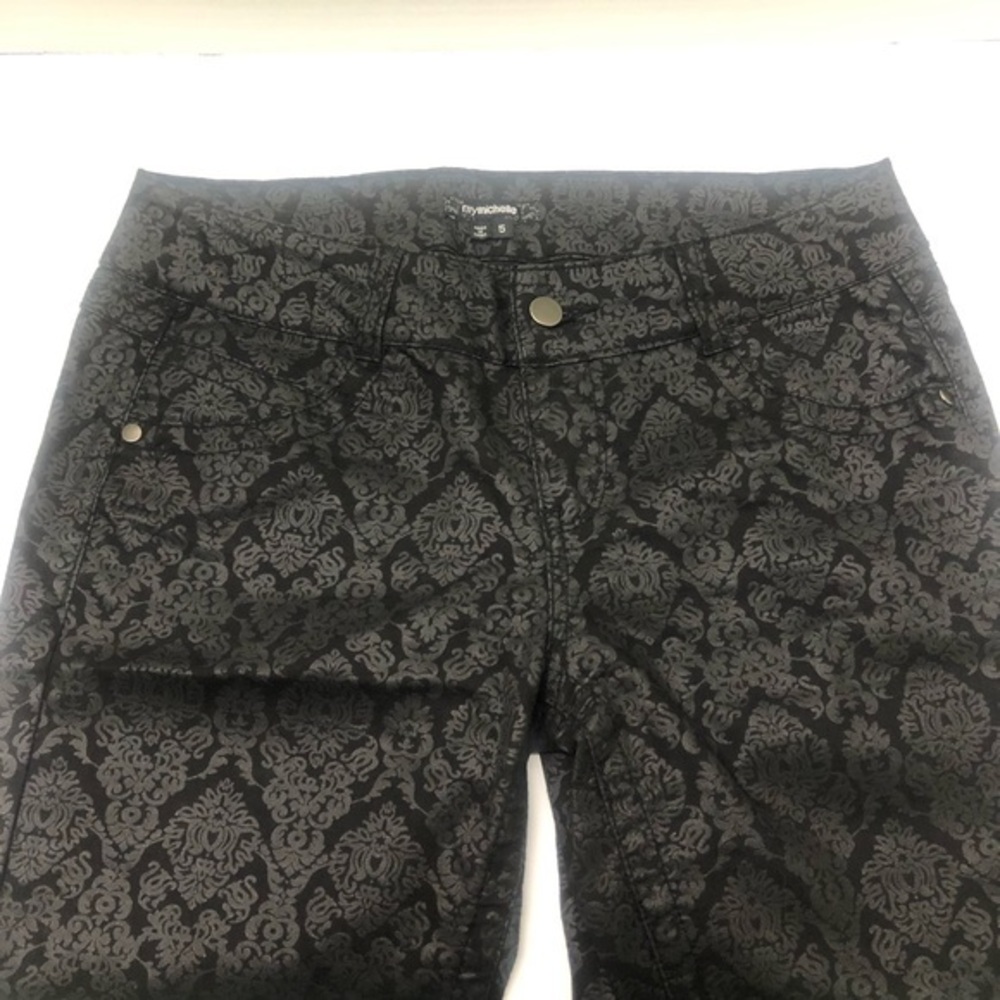 Damask Print Black Pants
New Without Tags